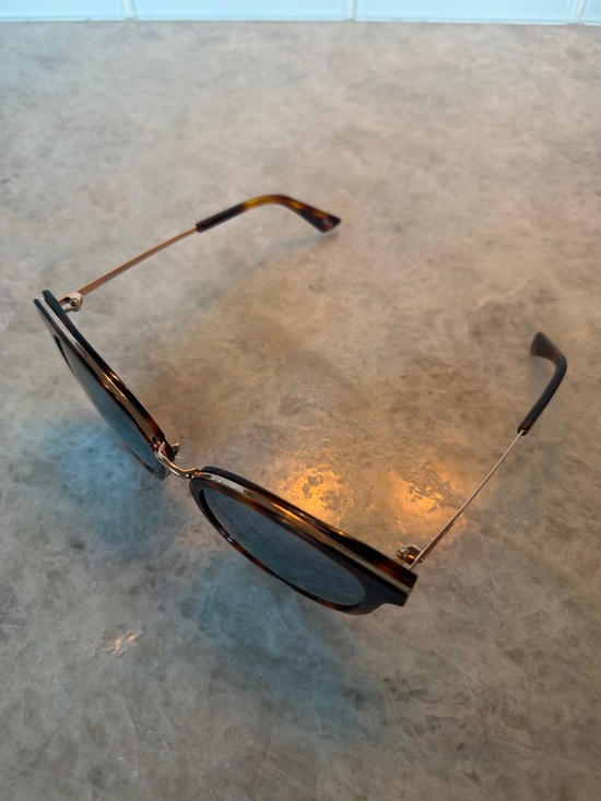 Alexander McQueen Tortoiseshell Frame Sunglasses with Blue green Lenses